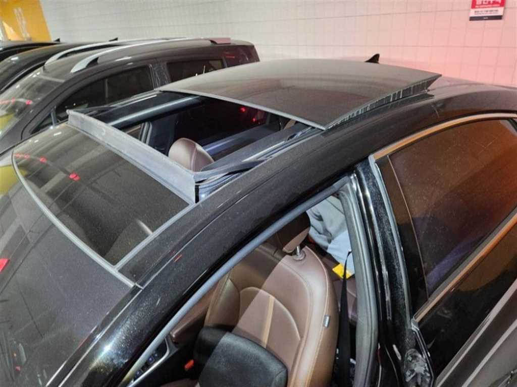 HYUNDAI Sonata - Vista 5