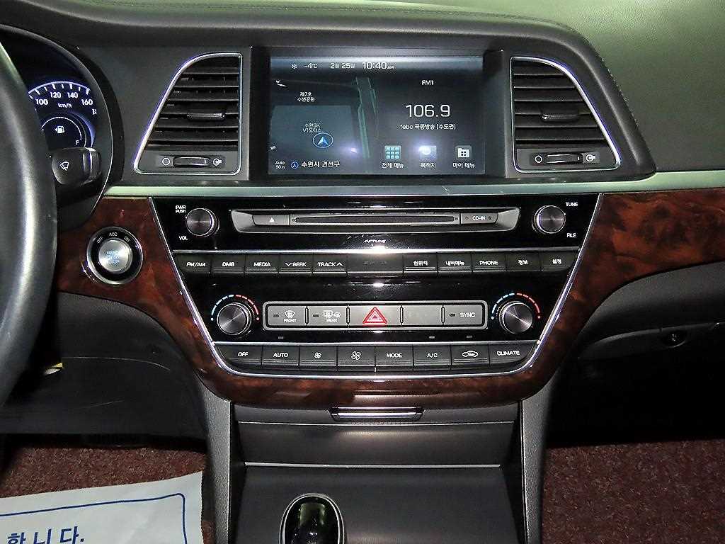 HYUNDAI Aslan - Vista 11