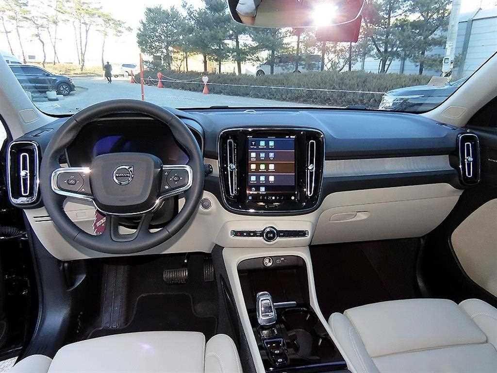 Volvo XC40 - Vista 7