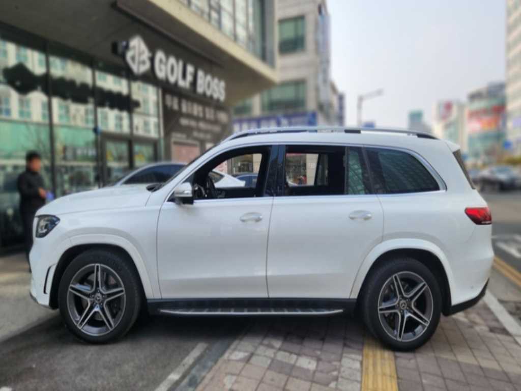Mercedes Benz GLS Class - Vista 3