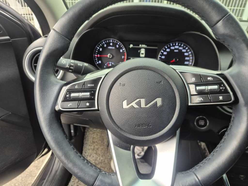 KIA K3 - Vista 5