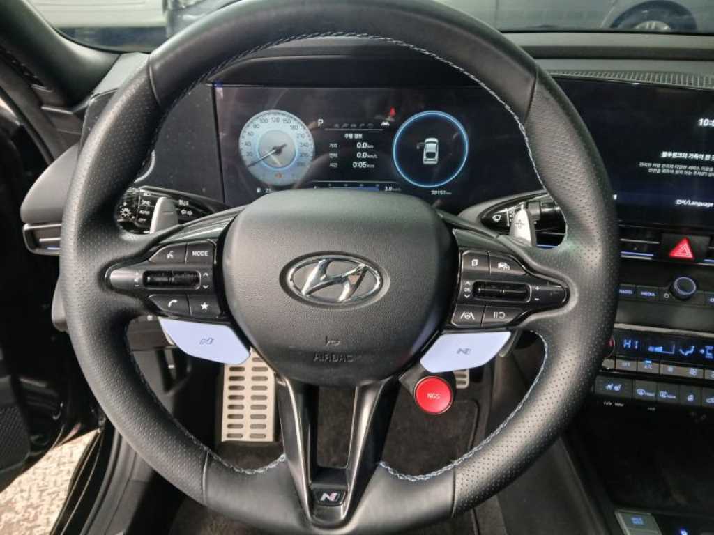 HYUNDAI Avante - Vista 8