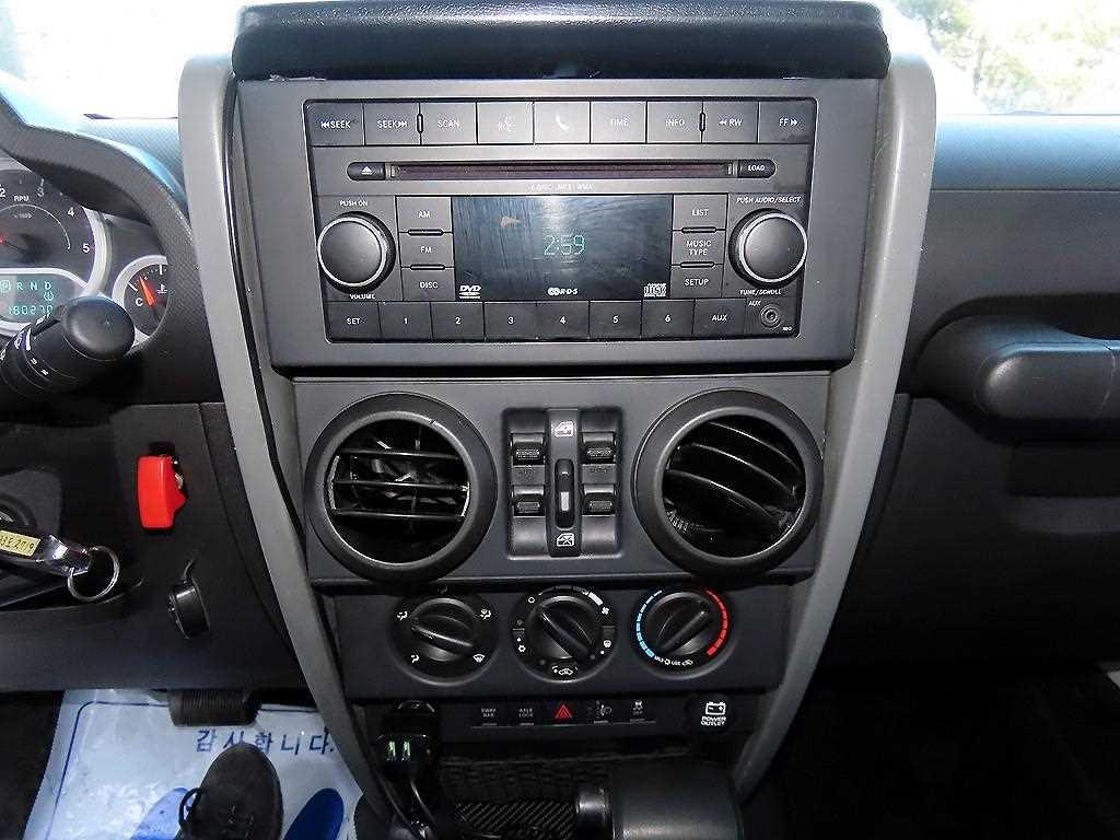 Jeep Wrangler 2010 Blanco - Importación desde Corea - HF Imports Iquique - Foto 14