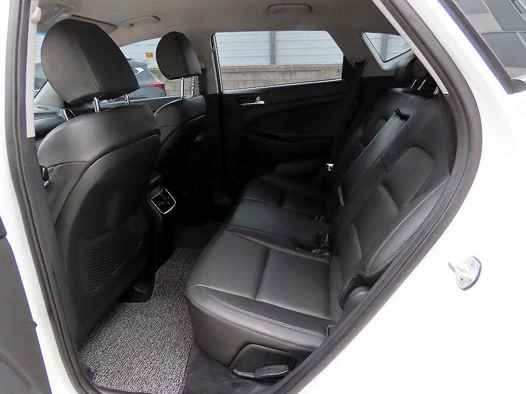 HYUNDAI Tucson - Vista 6