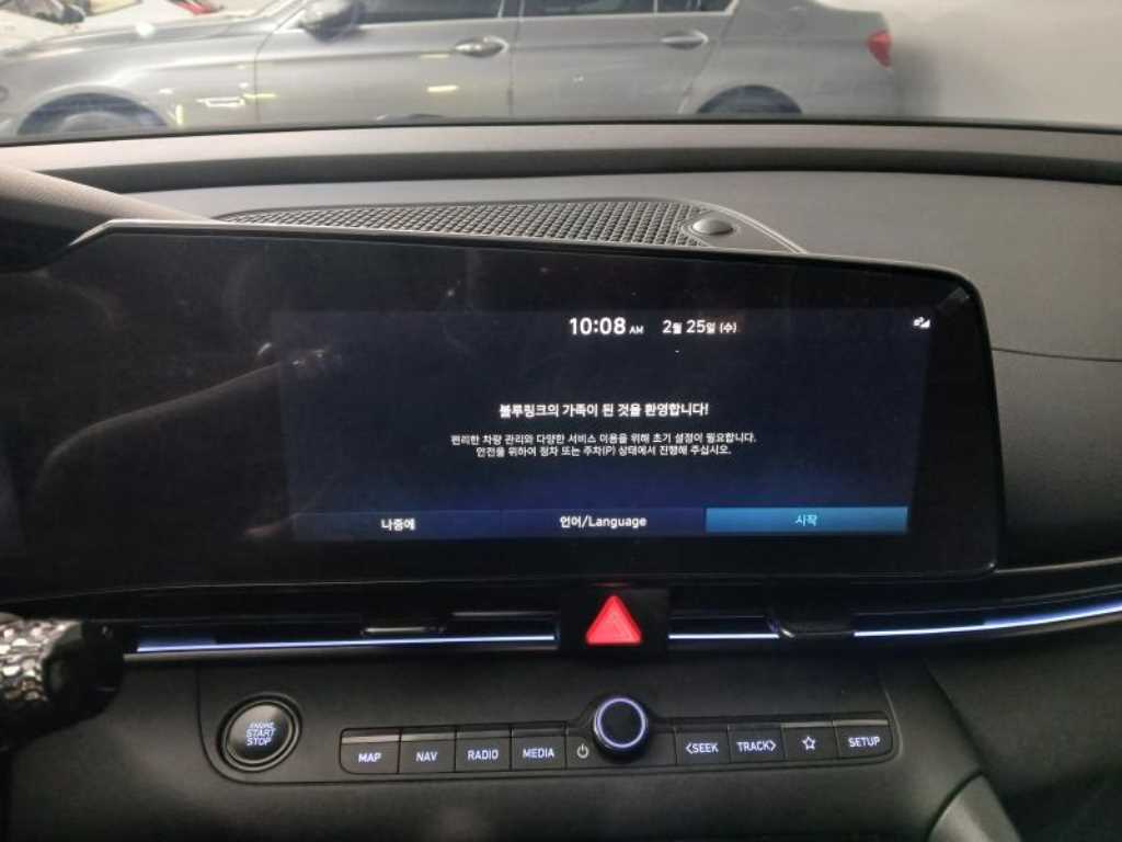 HYUNDAI Avante - Vista 10