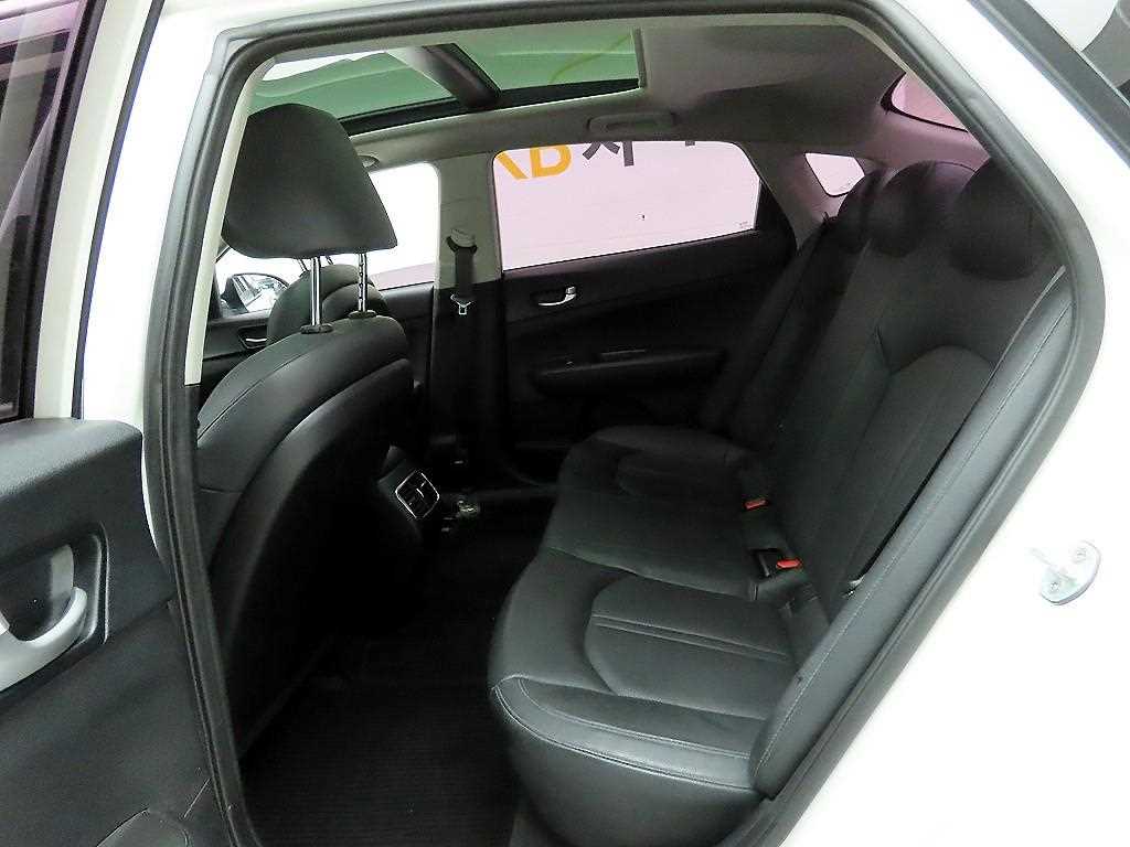 KIA K5 2018 Blanco - Importación desde Corea - HF Imports Iquique - Foto 14