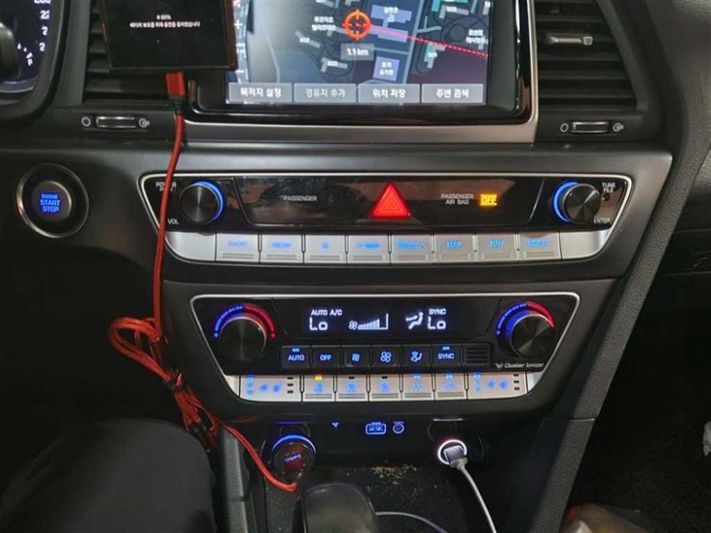 HYUNDAI Sonata - Vista 6