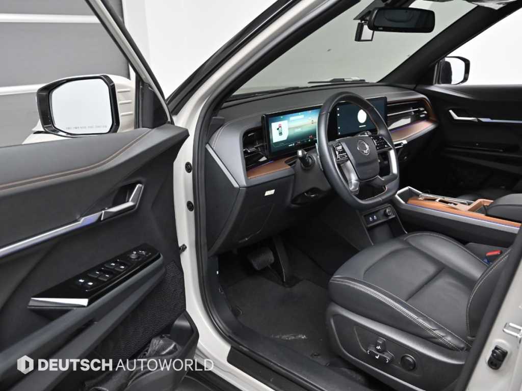 Ssangyong Torres - Vista 11