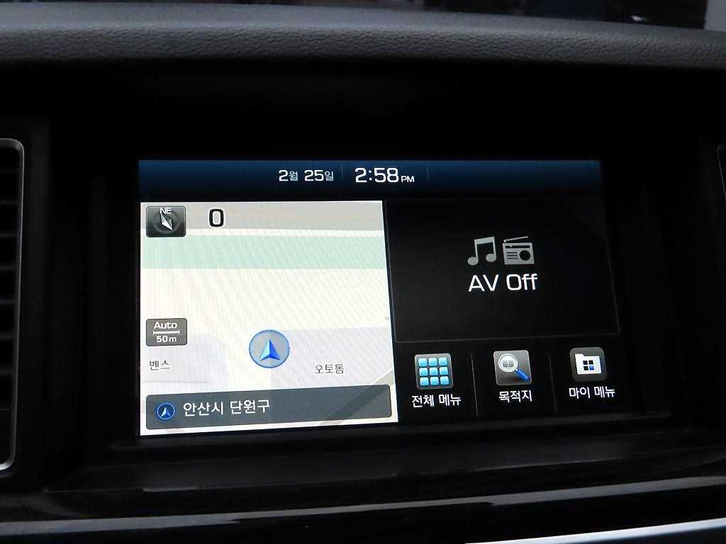 Genesis G80 - Vista 9