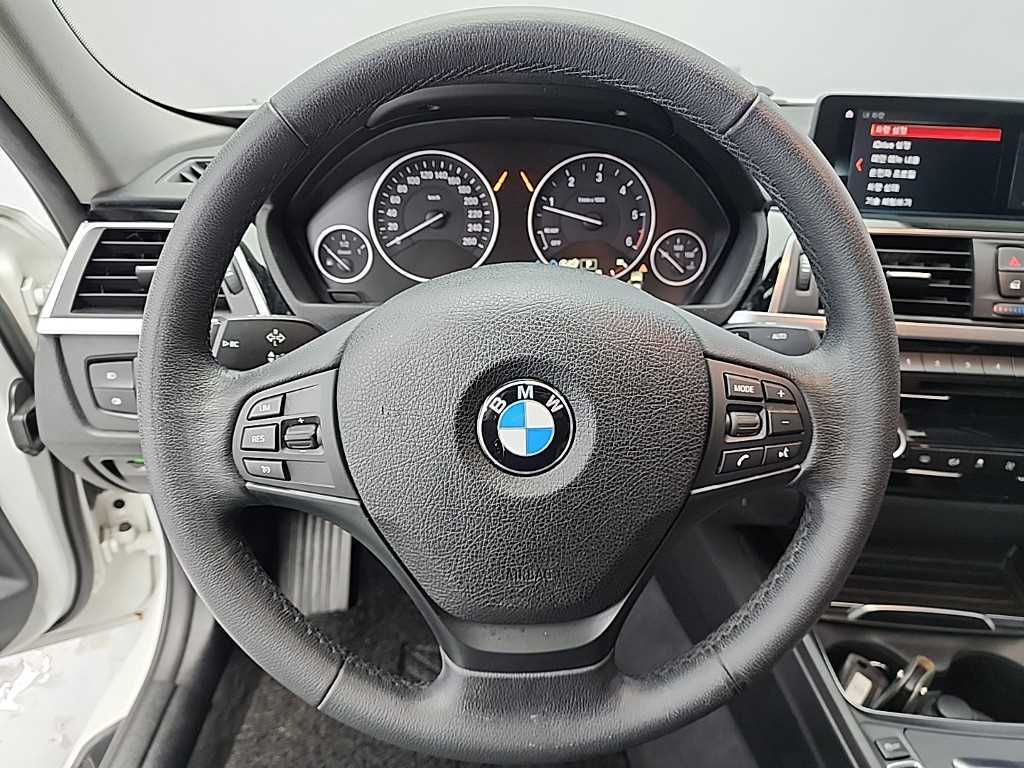 BMW 3 series - Vista 9