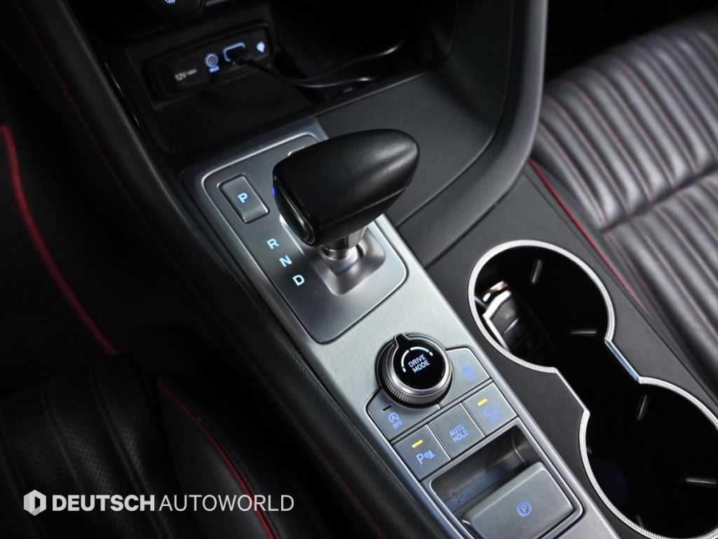 Genesis G70 - Vista 9