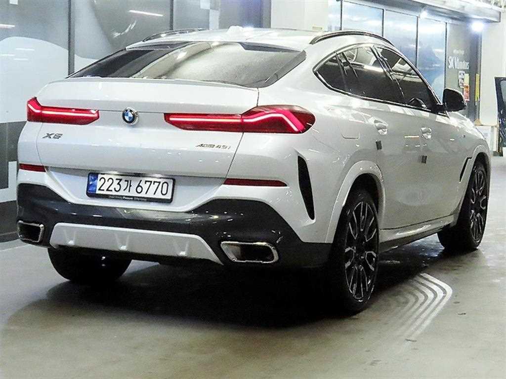 BMW X6 - Vista 4