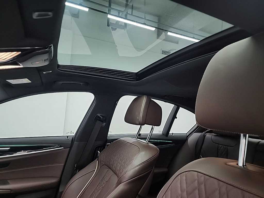 BMW 5 Series 2022 Blanco - Importación desde Corea - HF Imports Iquique - Foto 14