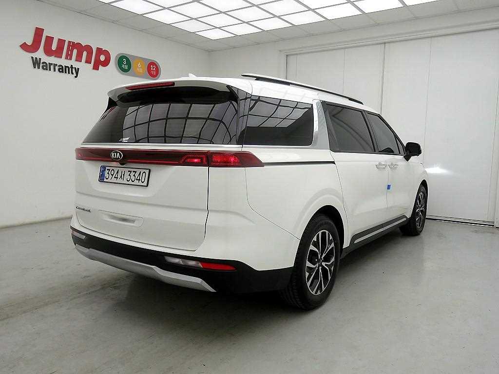 KIA Carnival - Vista 4