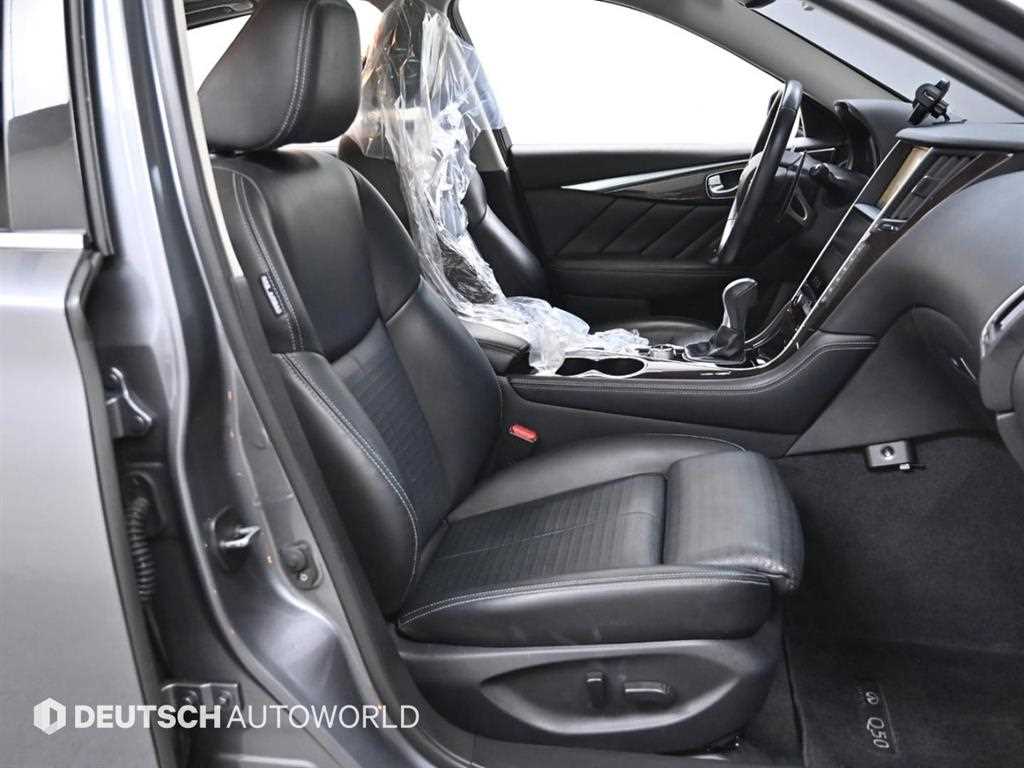 Infiniti Q - Vista 9