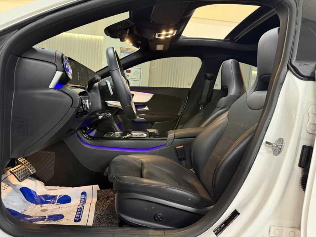 Mercedes Benz CLA Class - Vista 9