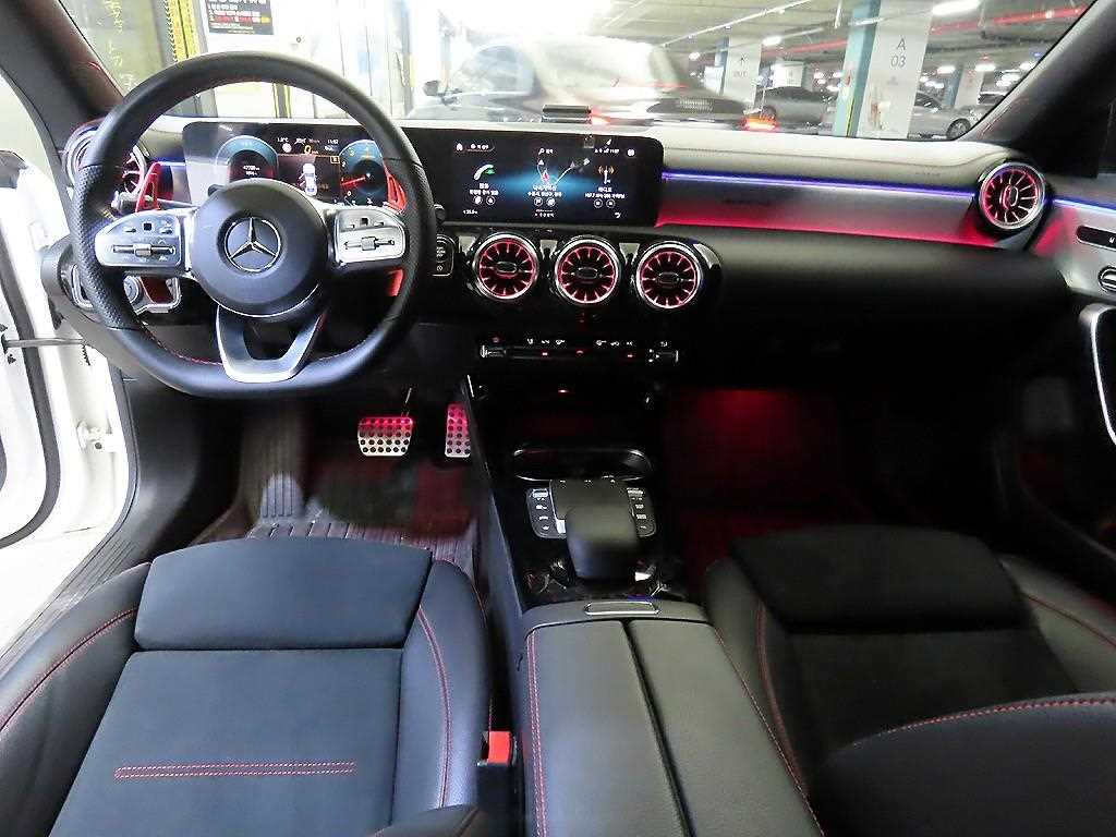 Mercedes Benz CLA Class - Vista 10