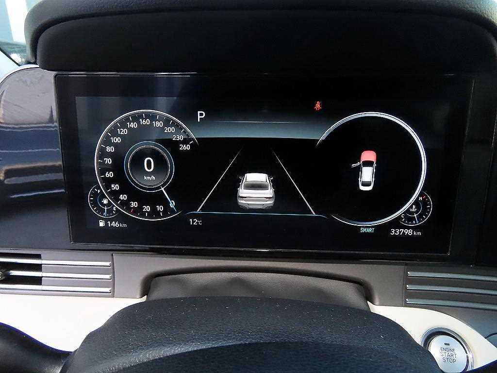 HYUNDAI Grandeur - Vista 9