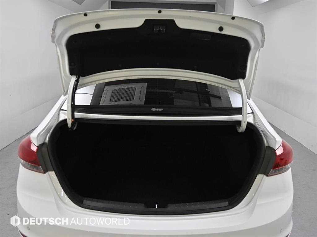 HYUNDAI Avante 2018 Blanco - Importación desde Corea - HF Imports Iquique - Foto 20