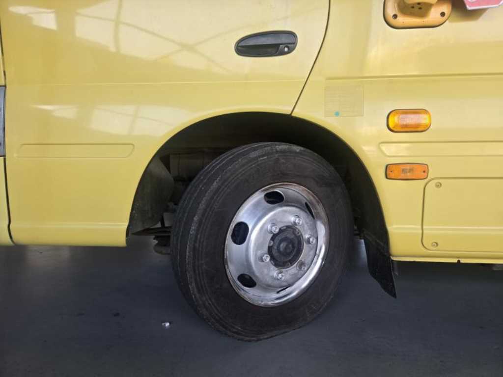 medium and large bus Hyundai bus - Vista 7