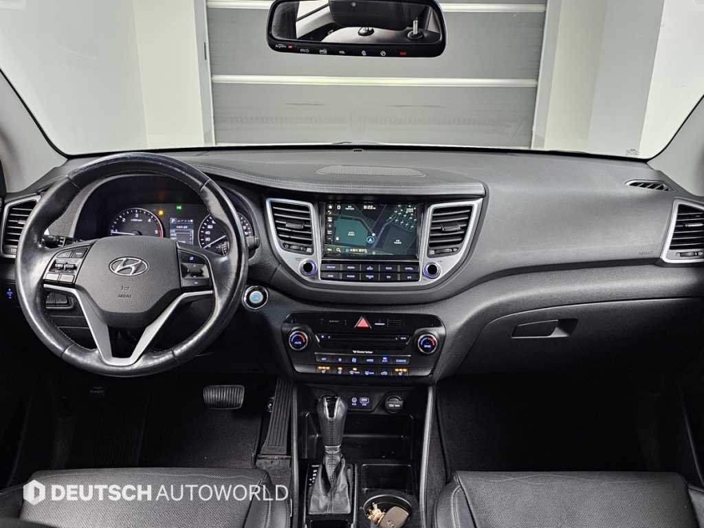 HYUNDAI Tucson - Vista 7