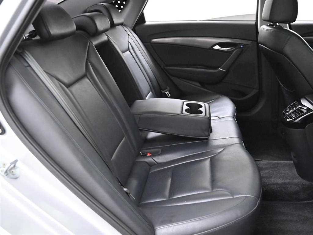 HYUNDAI i40 - Vista 12