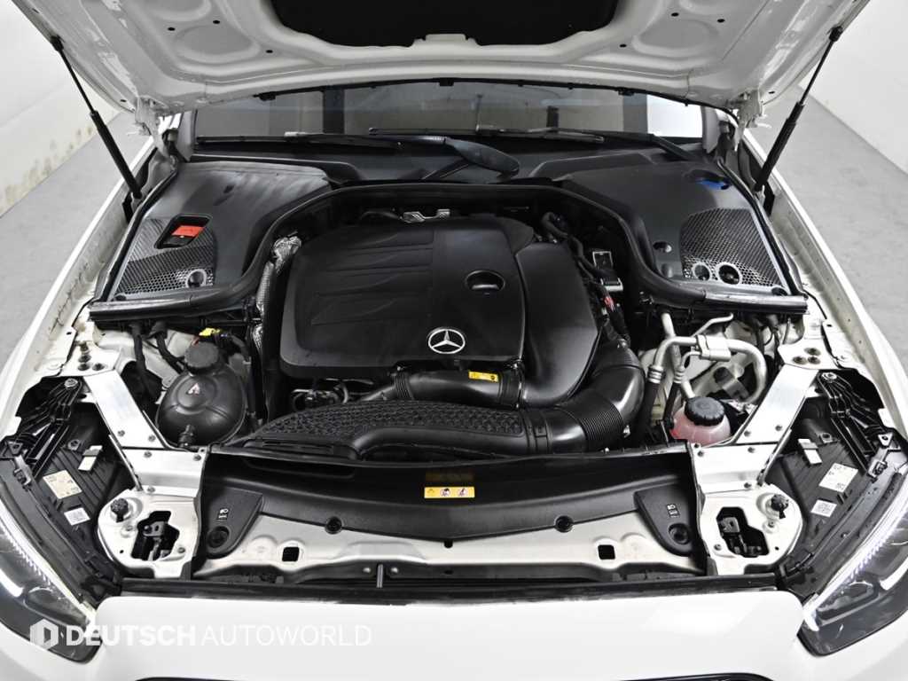 Mercedes Benz E class - Vista 6