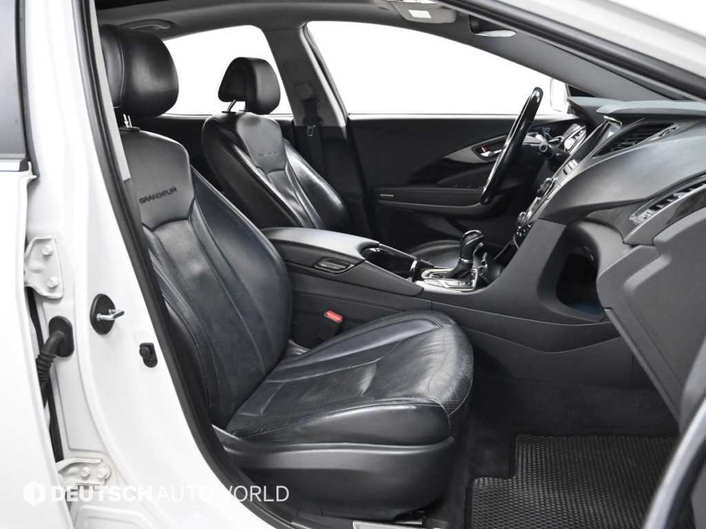 HYUNDAI Grandeur - Vista 10