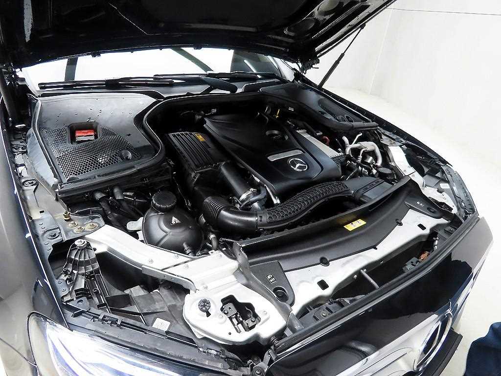 Mercedes Benz E class 2020 Negro - Importación desde Corea - HF Imports Iquique - Foto 19