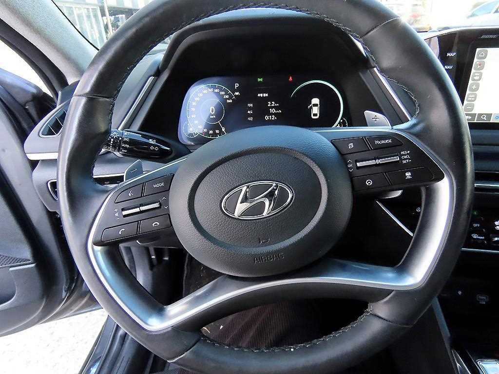 HYUNDAI Sonata - Vista 8