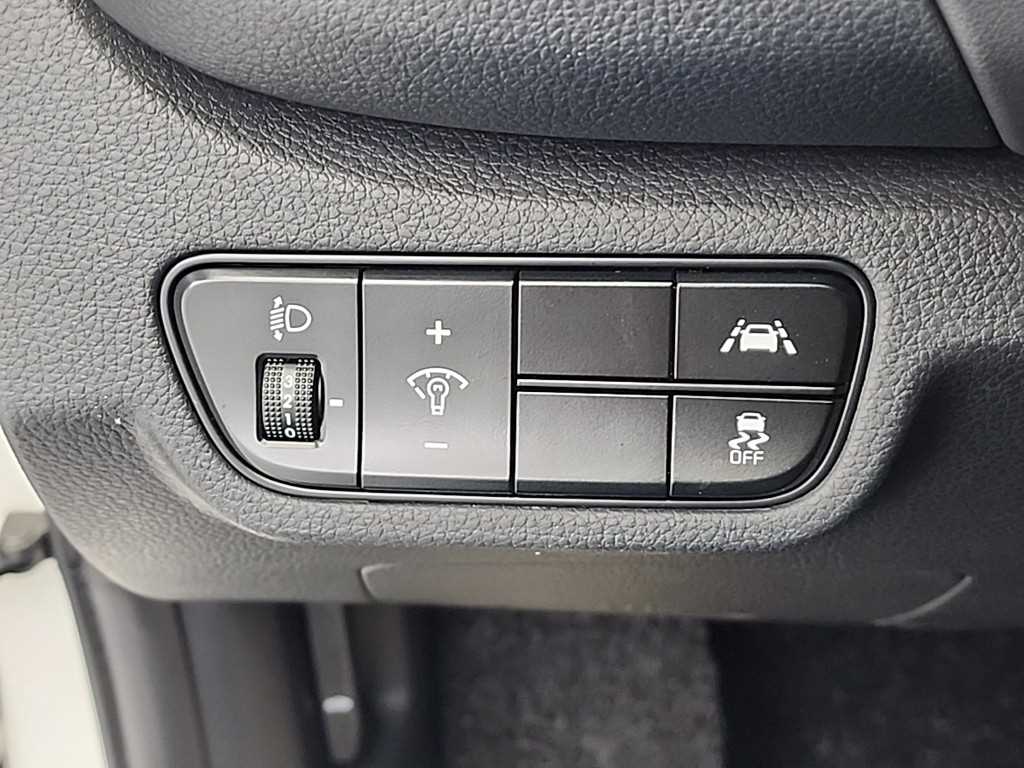 KIA Seltos 2022 Blanco - Importación desde Corea - HF Imports Iquique - Foto 18