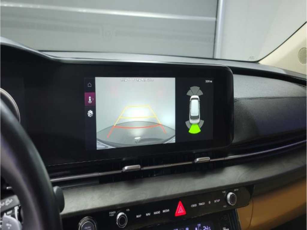 KIA Carnival - Vista 10