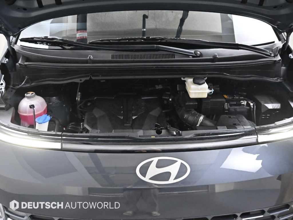 HYUNDAI Staria - Vista 6