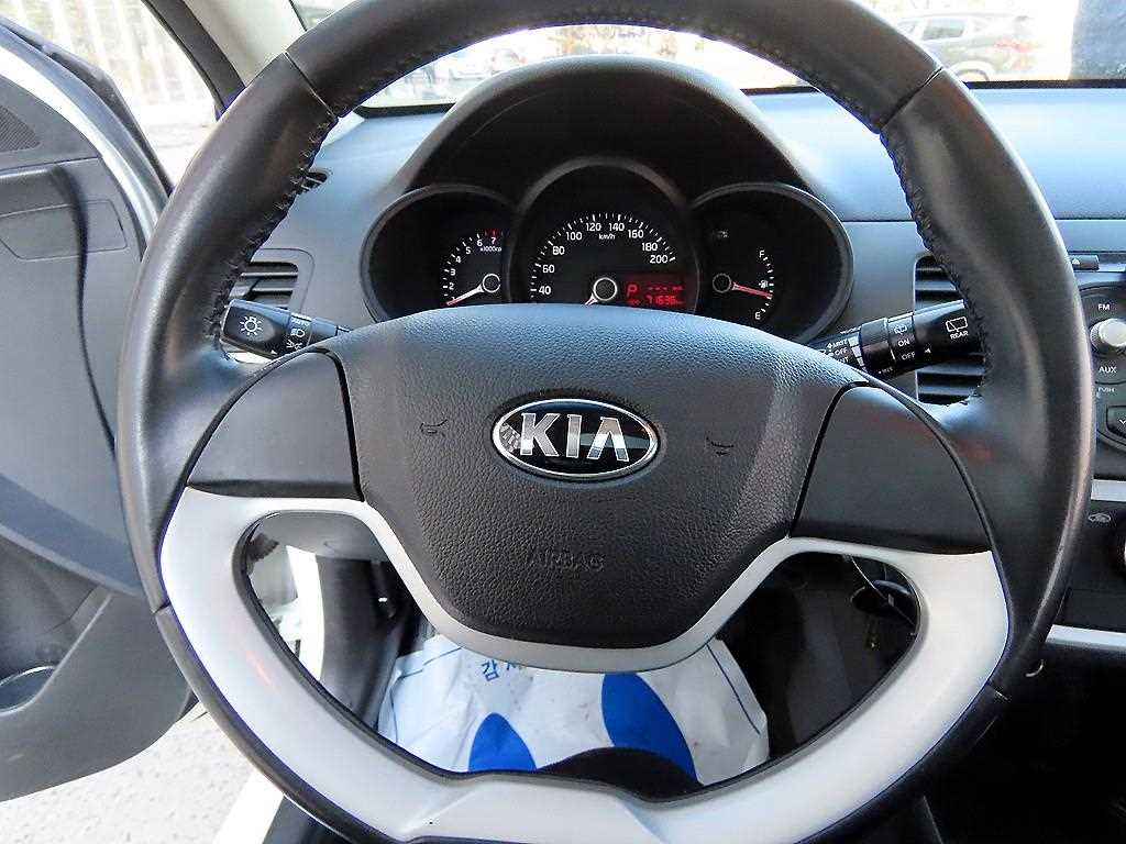 KIA Morning - Vista 8