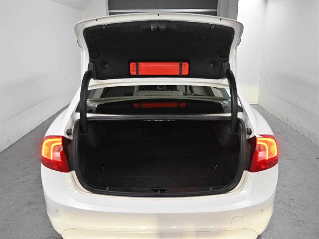 Volvo S60 2018 Blanco - Importación desde Corea - HF Imports Iquique - Foto 19