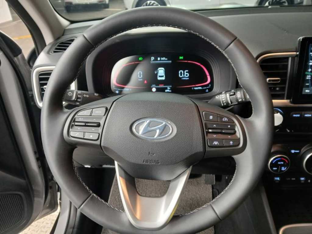 HYUNDAI Venue - Vista 8