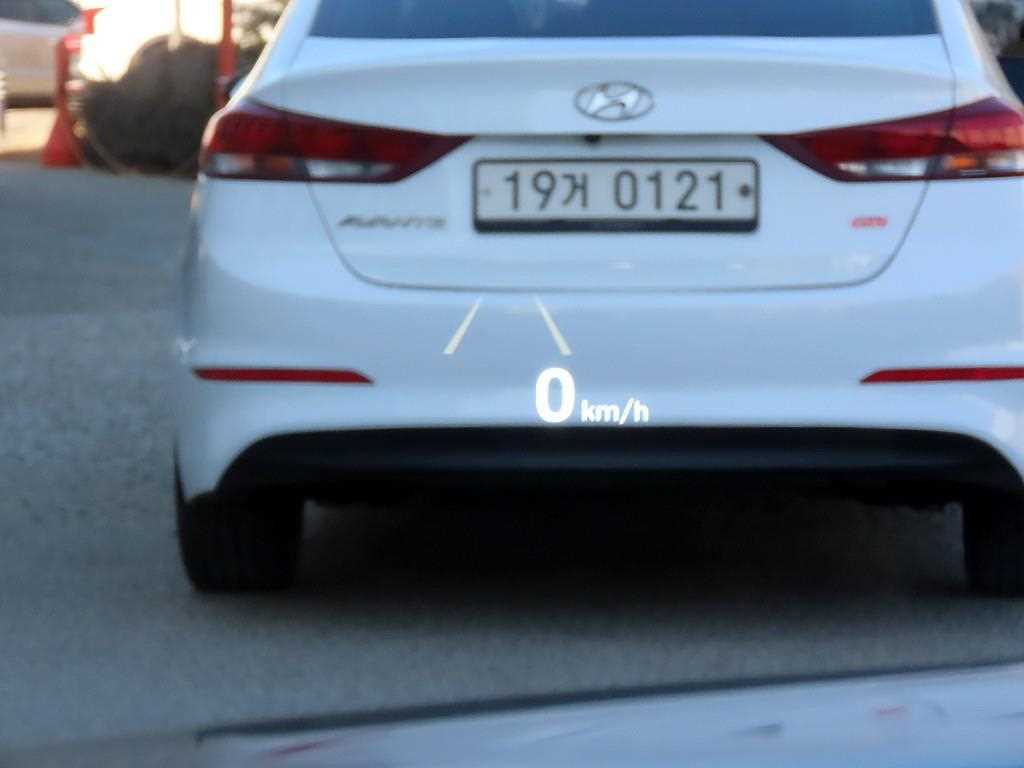 Genesis G90 - Vista 10