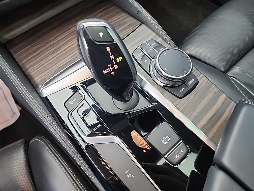 BMW 5 Series - Vista 8