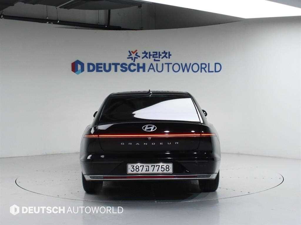 HYUNDAI Grandeur - Vista 4