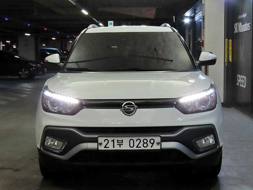 Ssangyong Tivoli - Vista 2