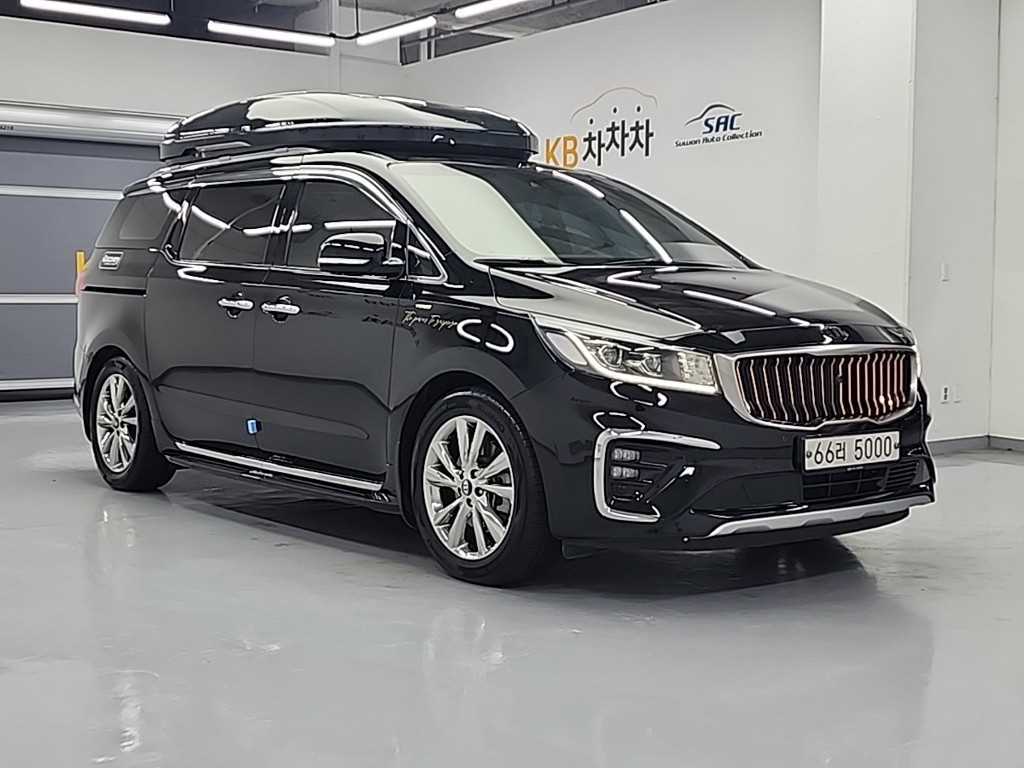 KIA Carnival - Vista 4
