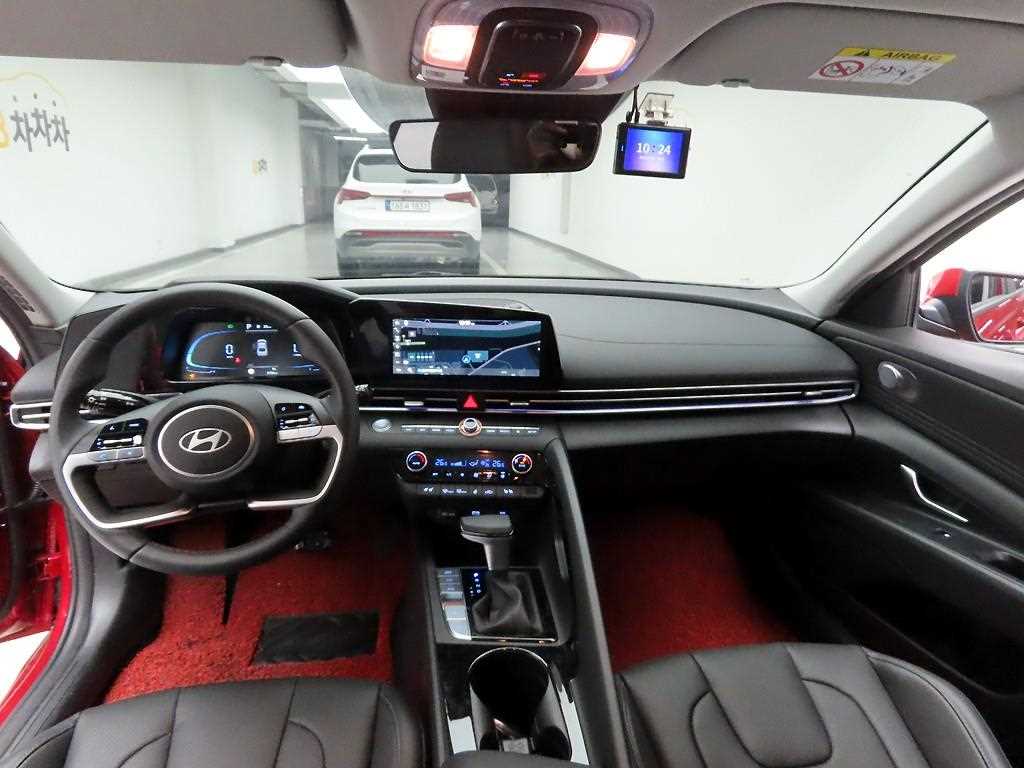 HYUNDAI Avante - Vista 7