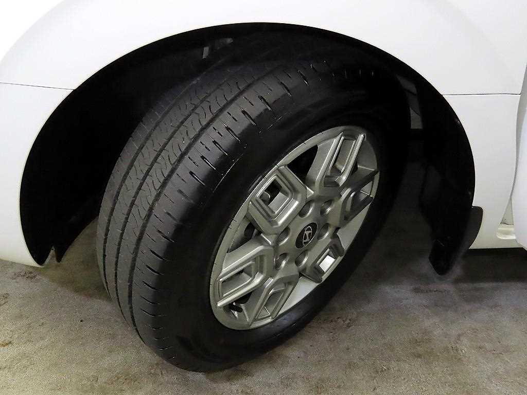 HYUNDAI Staria 2025 Blanco - Importación desde Corea - HF Imports Iquique - Foto 19