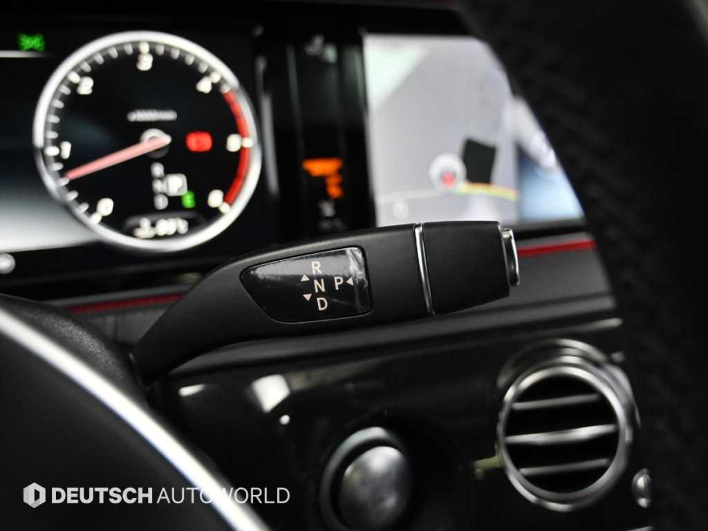 Mercedes Benz S Class - Vista 9