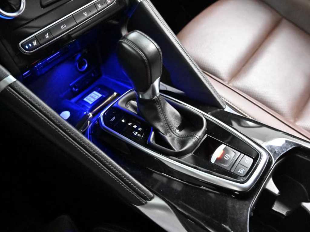 SAMSUNG QM6 - Vista 9