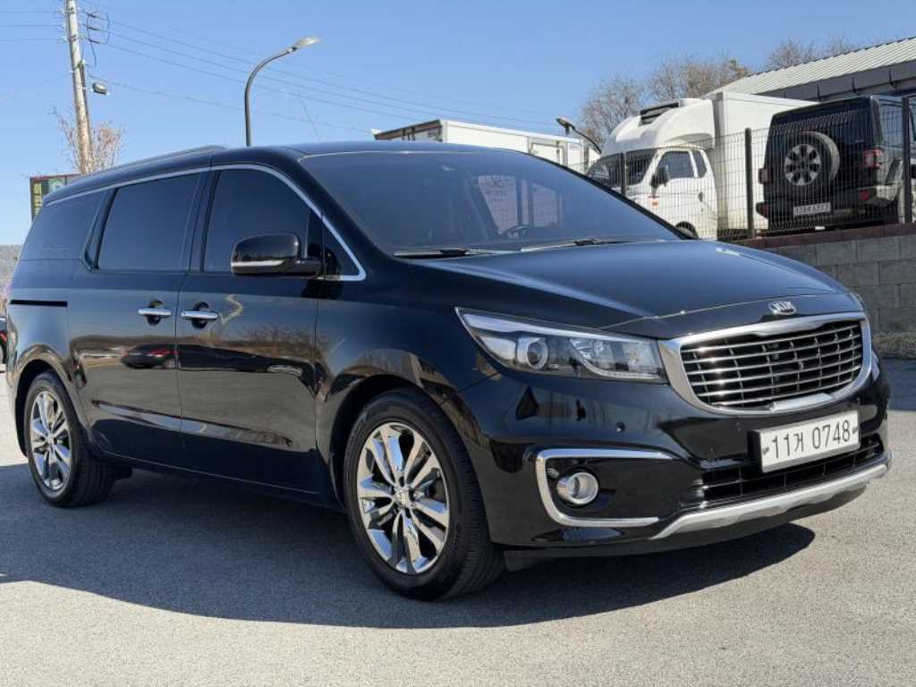 KIA Carnival - Vista 2
