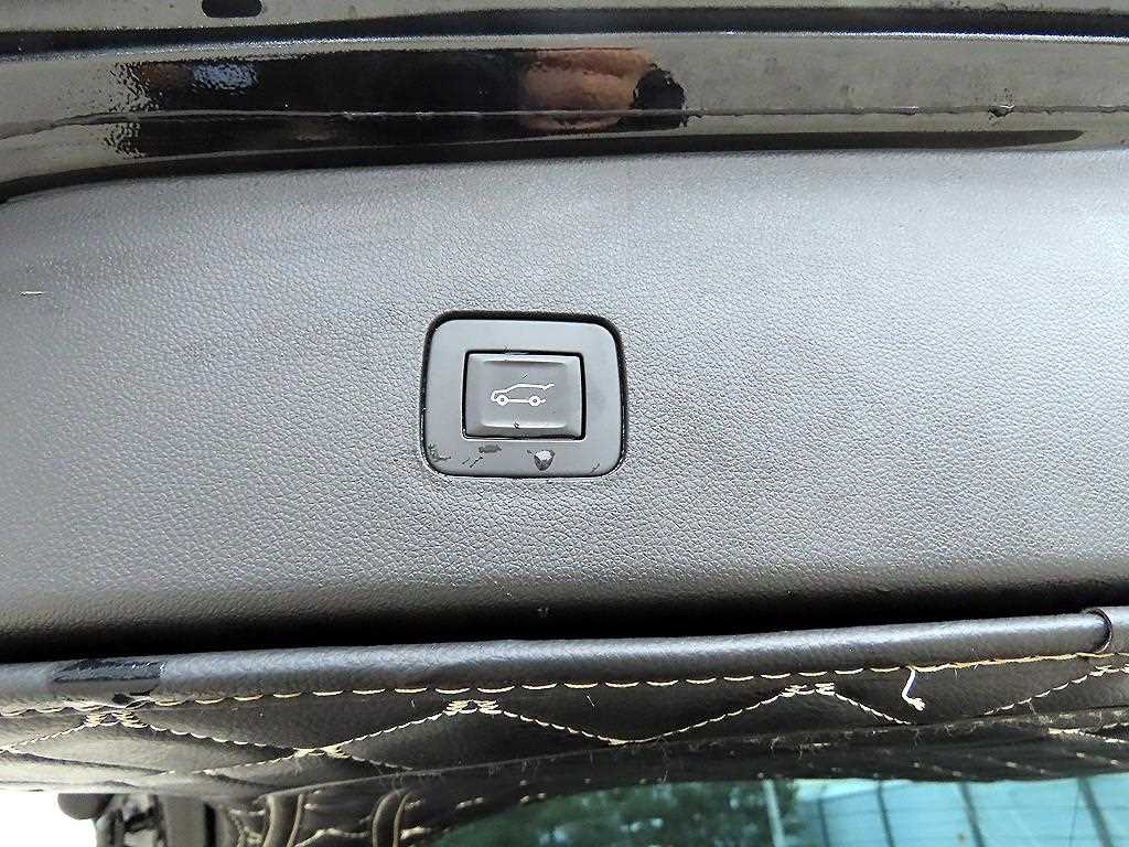 Chevrolet Trax 2024 Negro - Importación desde Corea - HF Imports Iquique - Foto 18