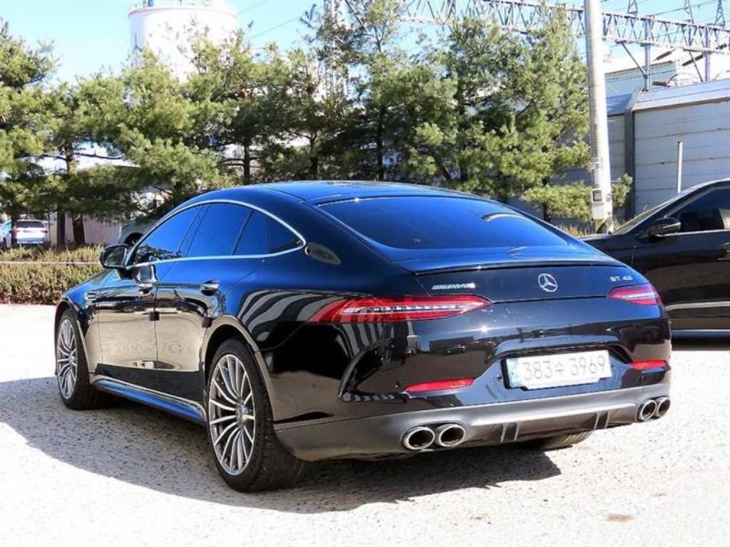 Mercedes Benz AMG GT - Vista 3