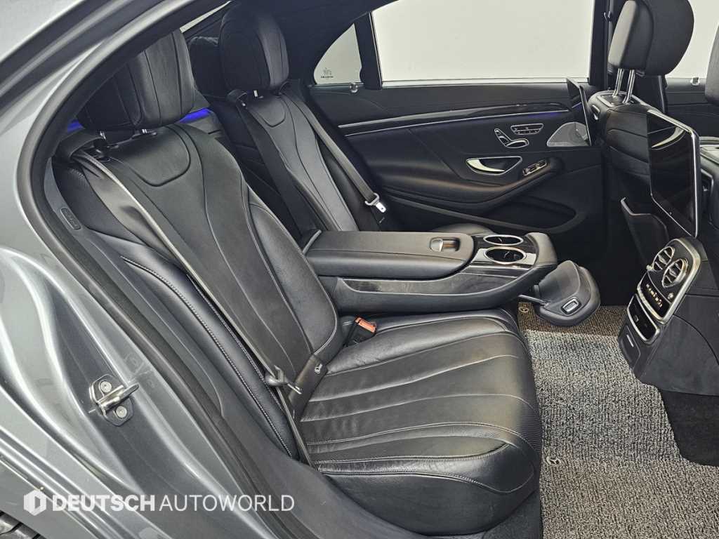 Mercedes Benz S Class - Vista 12