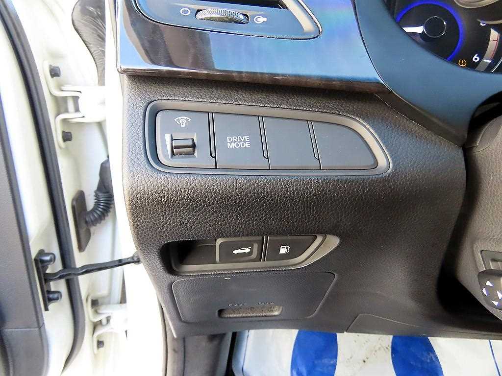 HYUNDAI Grandeur - Vista 12